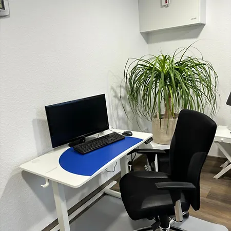 Loh - 55zoll Tv - Schnelles Internet 500mbit Apartment *